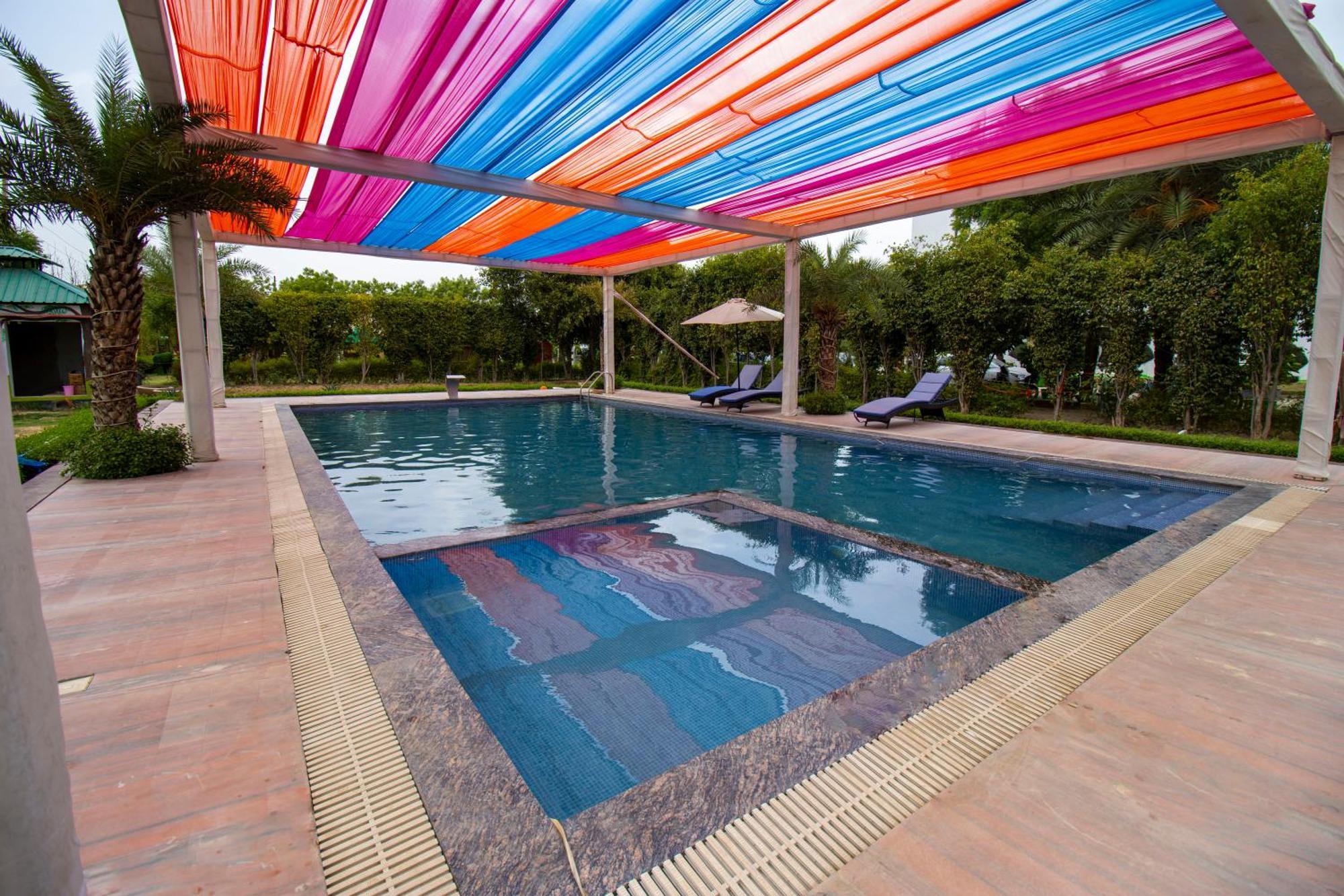Elegance Resort Vrindāvan Exteriör bild