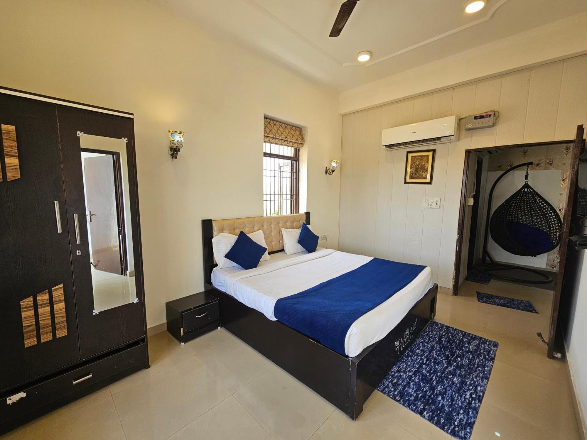 Elegance Resort Vrindāvan Exteriör bild