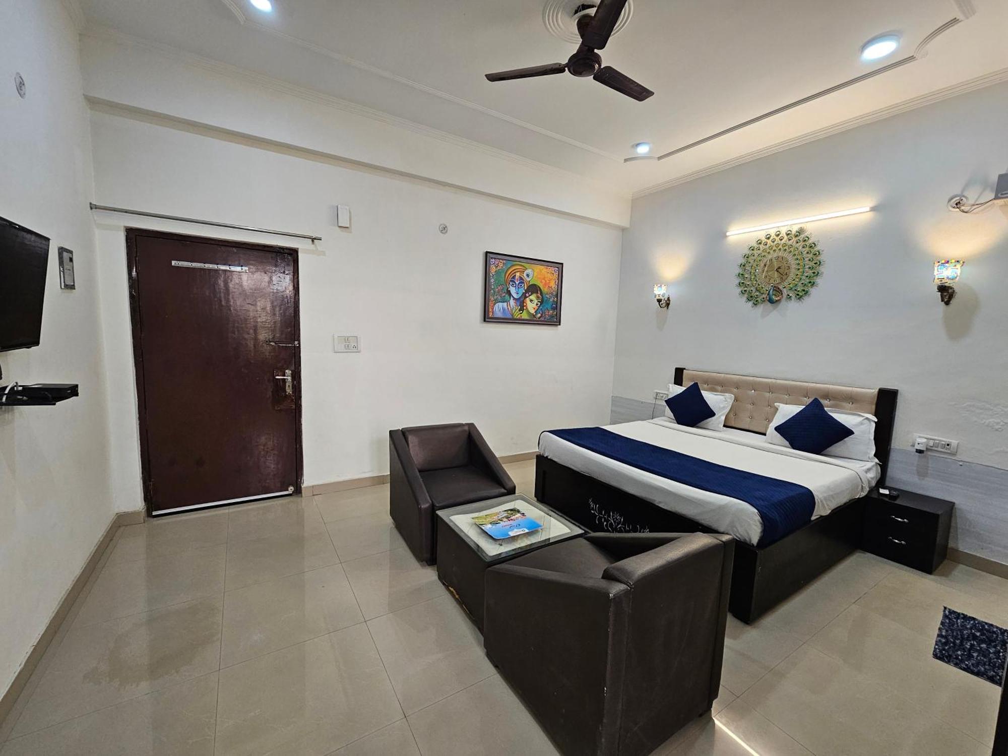 Elegance Resort Vrindāvan Exteriör bild