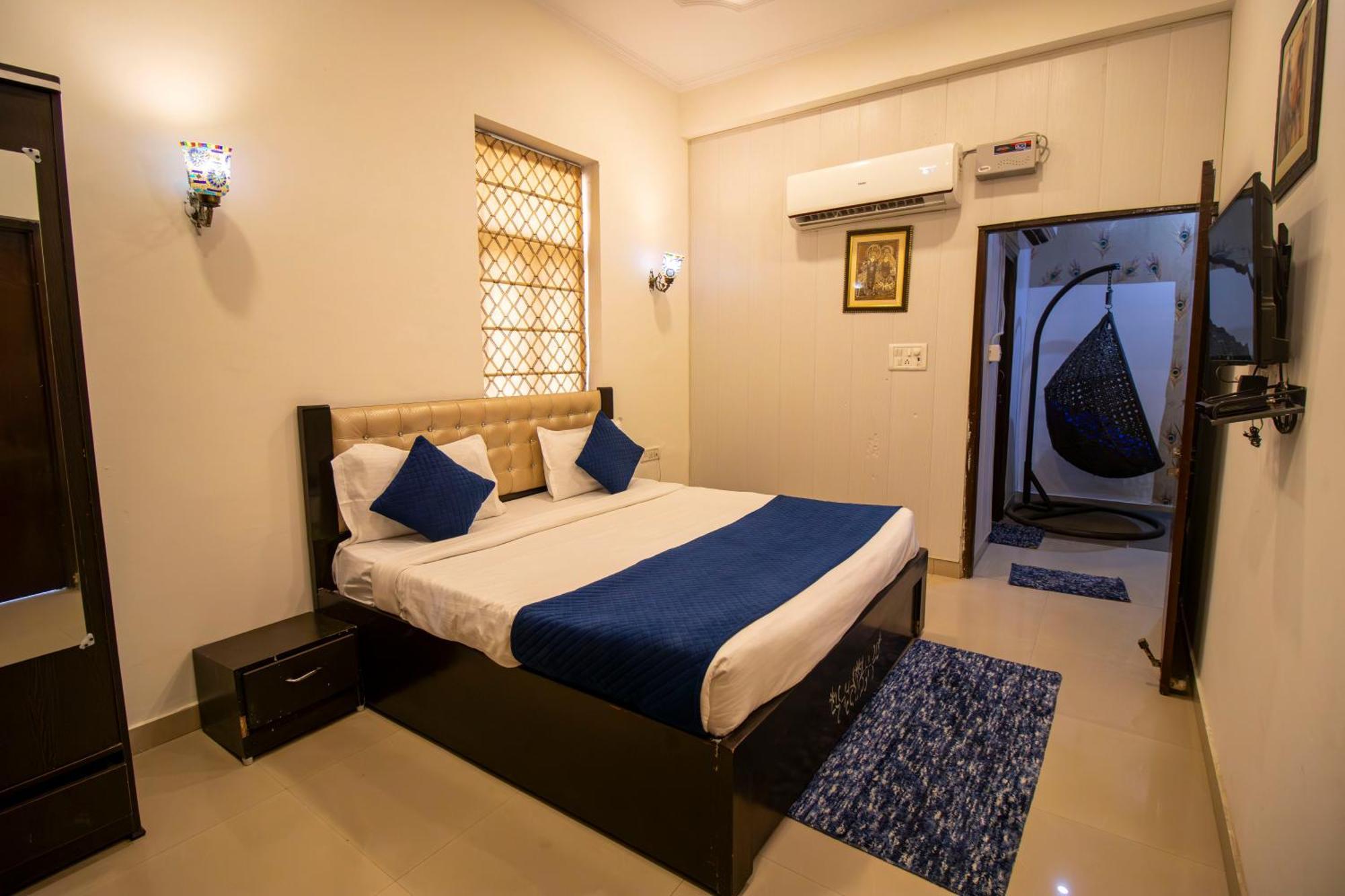Elegance Resort Vrindāvan Exteriör bild