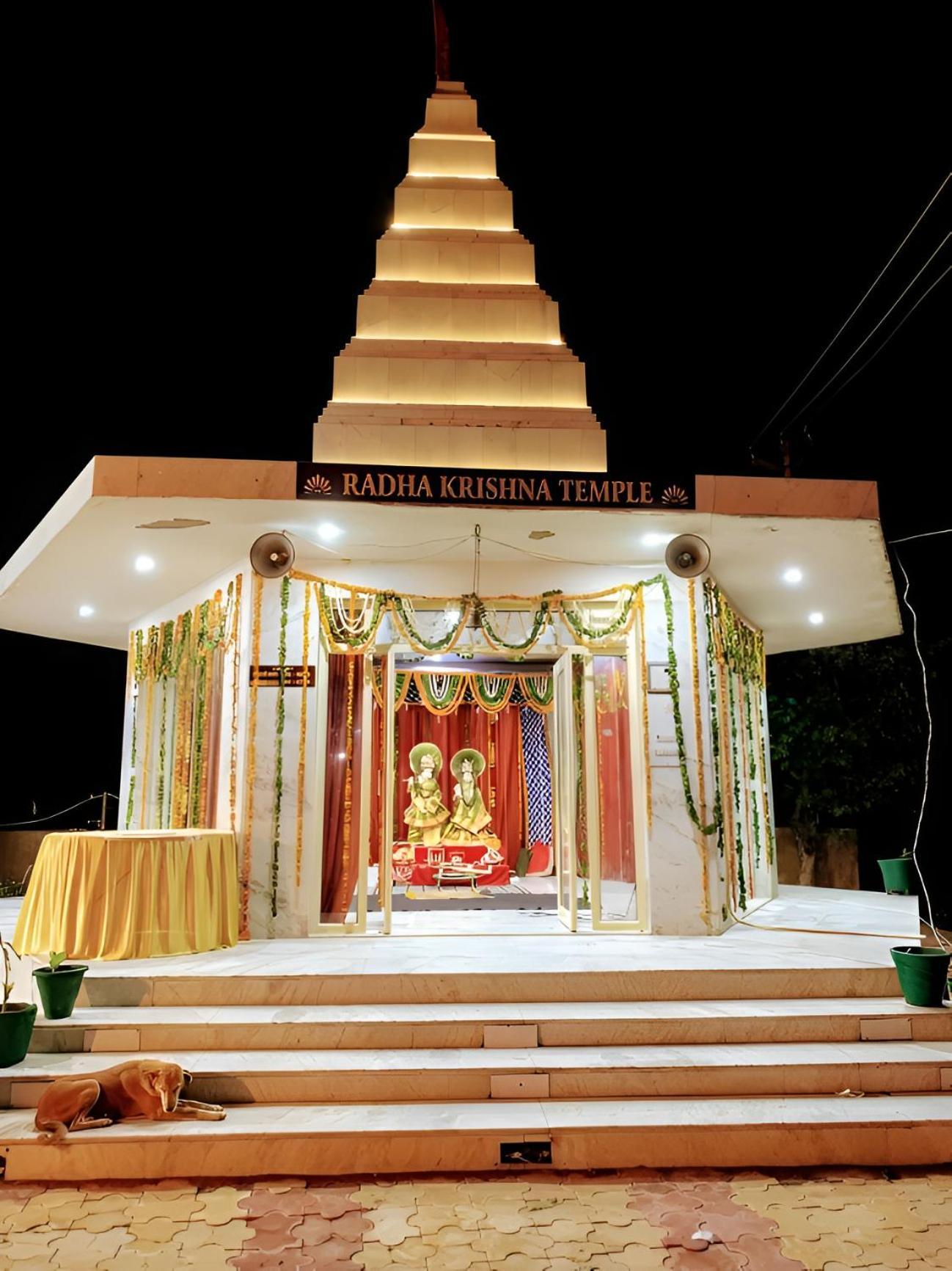 Elegance Resort Vrindāvan Exteriör bild