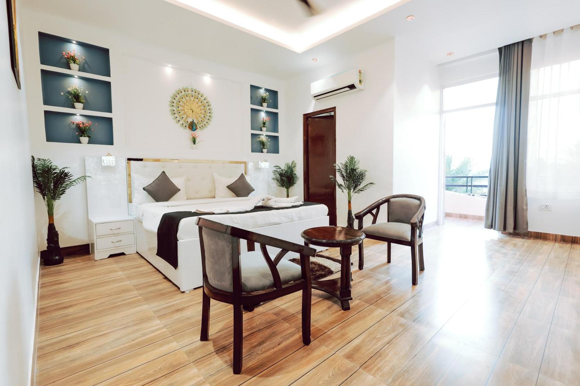 Elegance Resort Vrindāvan Exteriör bild