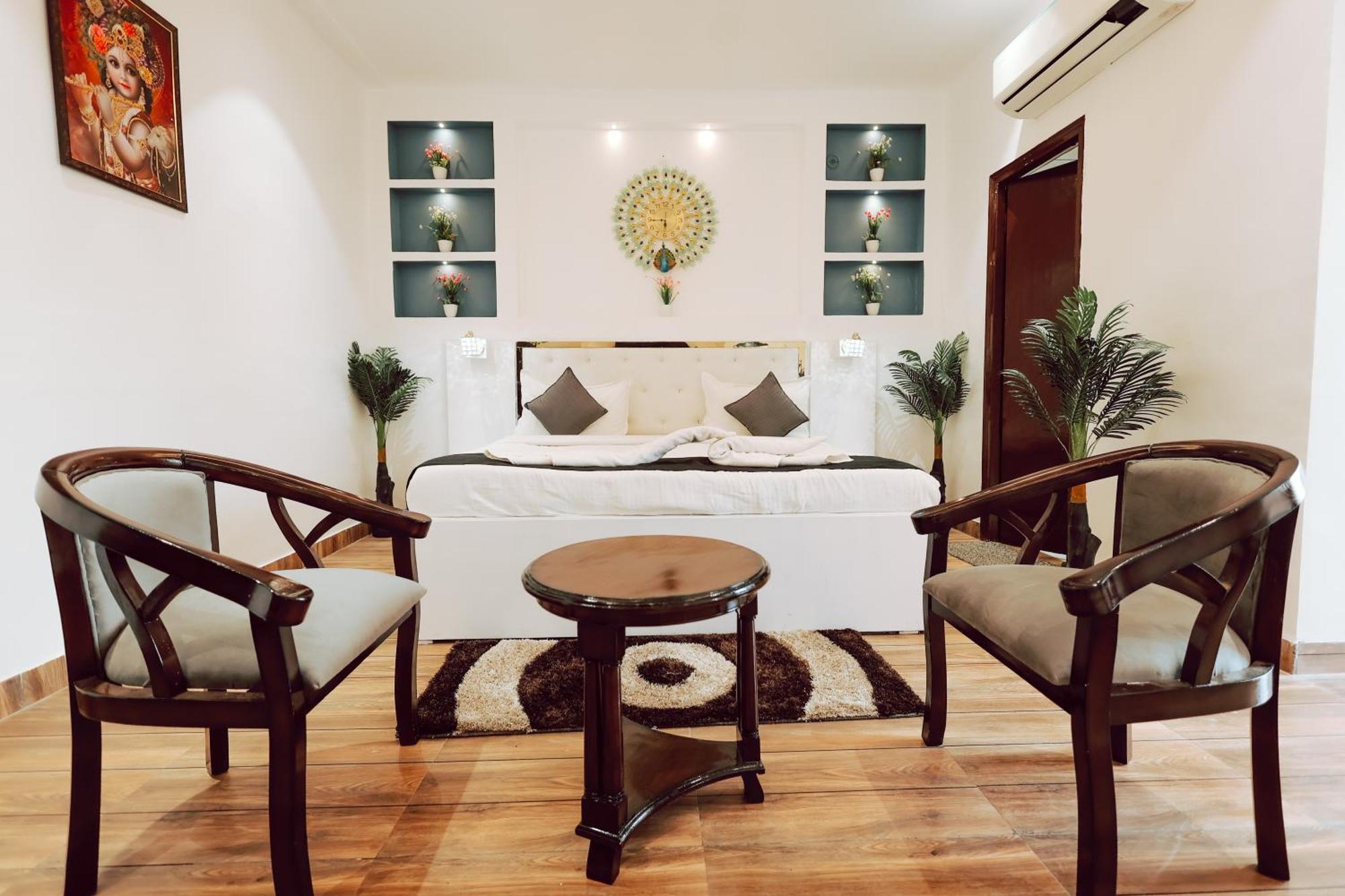 Elegance Resort Vrindāvan Exteriör bild